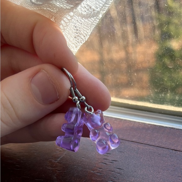 Purple gummy bear earrings - Picture 3 of 5